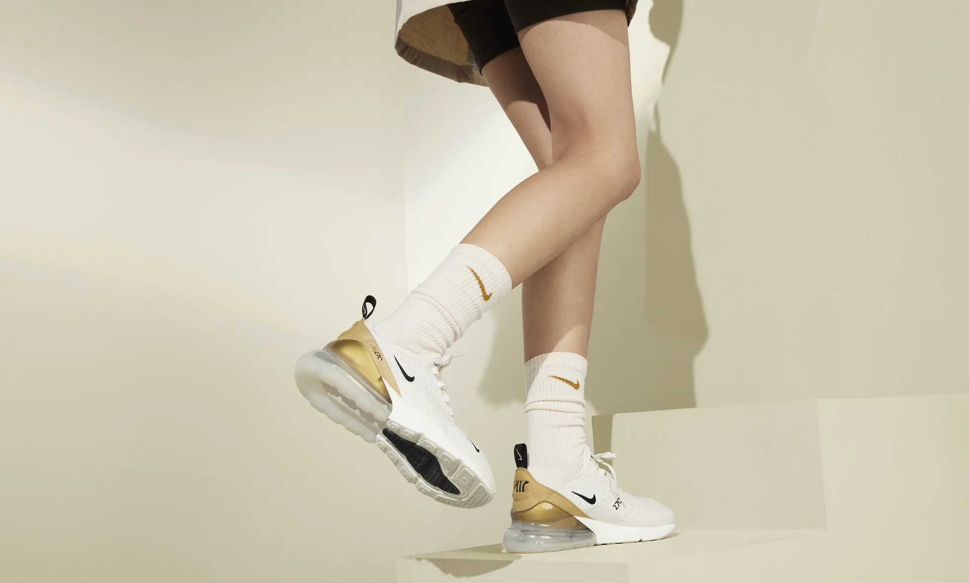 Nike Air Max 270 Beyaz Kadın Spor Ayakkabısı