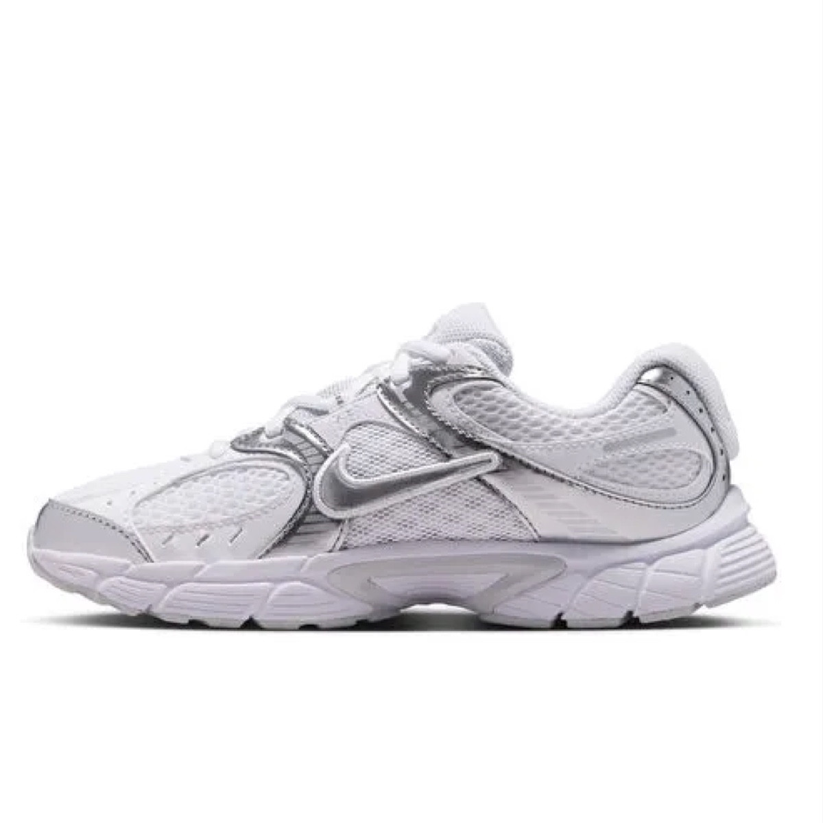 Nike V5 RNR Beyaz Spor Ayakkabı HQ6411-103